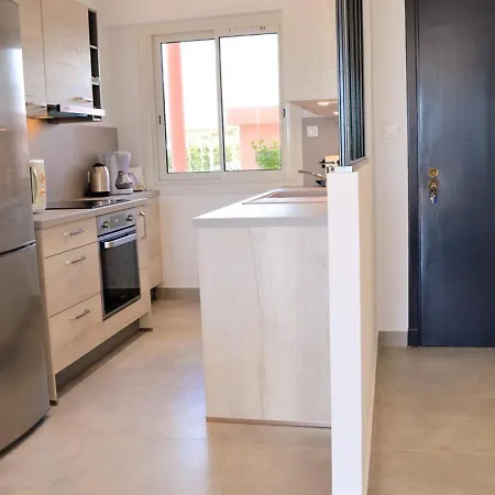 Renove En Front De Mer, 3 Pieces, Terrasse, Parking, Equipe, Ideal Familles, 6 Pers. - Fr-1-251-281 * Ле-Лаванду