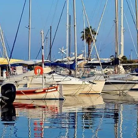 Renove En Front De Mer, 3 Pieces, Terrasse, Parking, Equipe, Ideal Familles, 6 Pers. - Fr-1-251-281 Le Lavandou